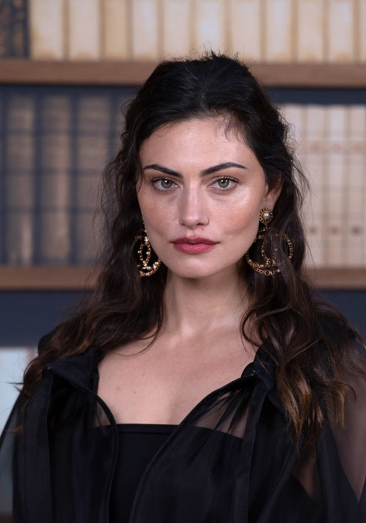 Phoebe Tonkin