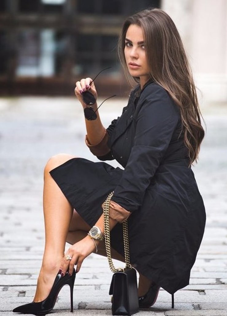 Nadine Mirada Nadine Mirada