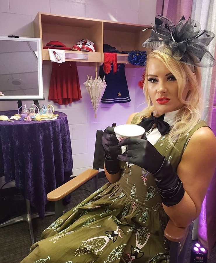 Lacey Evans