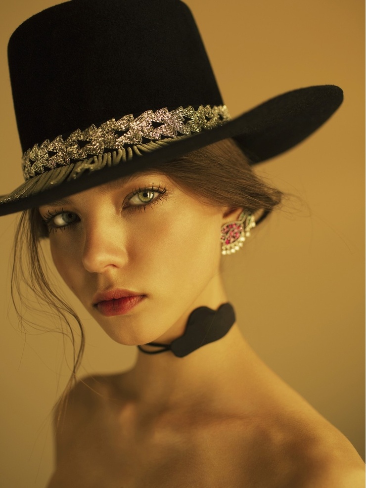 Alesya Kafelnikova Alesya Kafelnikova