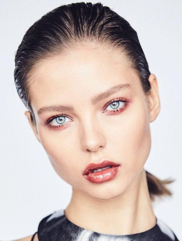 Alesya Kafelnikova Alesya Kafelnikova
