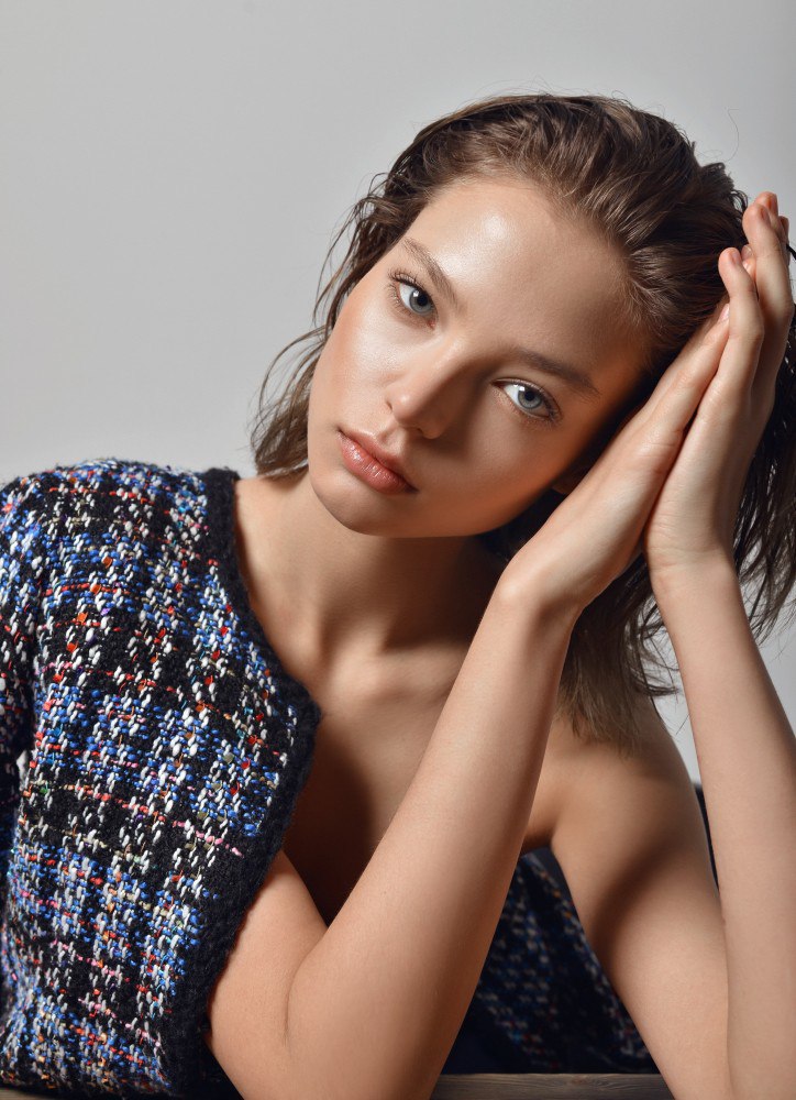 Alesya Kafelnikova Alesya Kafelnikova