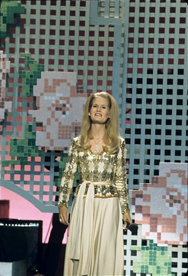 Lynn Anderson