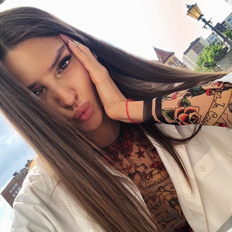 Viktoriya Korotkova Viktoriya Korotkova