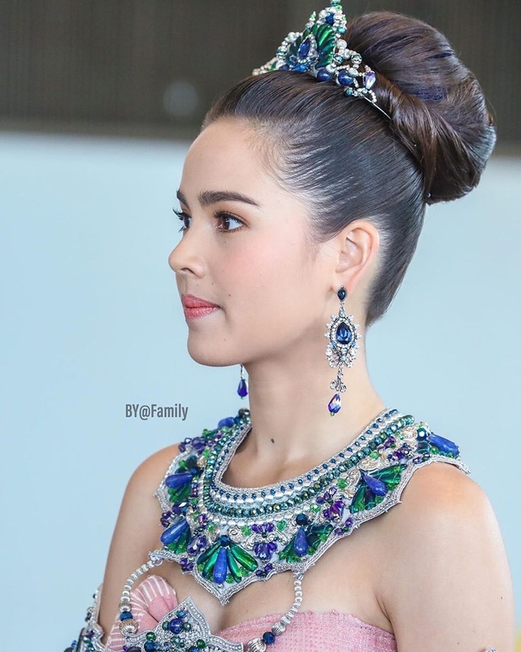 Urassaya Sperbund Urassaya Sperbund