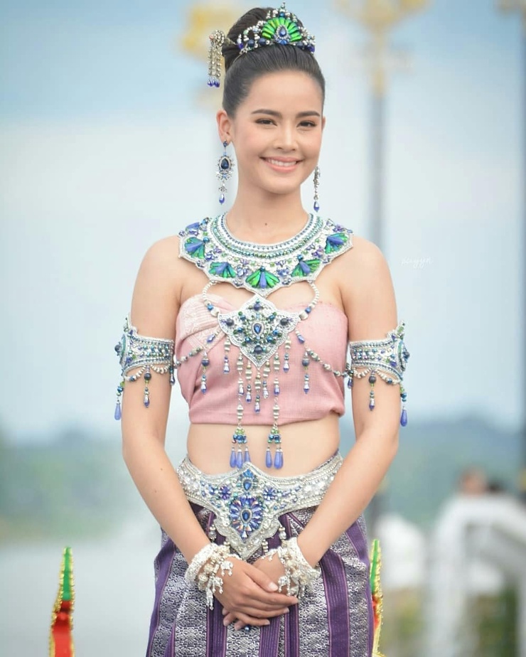 Urassaya Sperbund Urassaya Sperbund