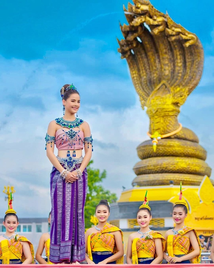 Urassaya Sperbund Urassaya Sperbund
