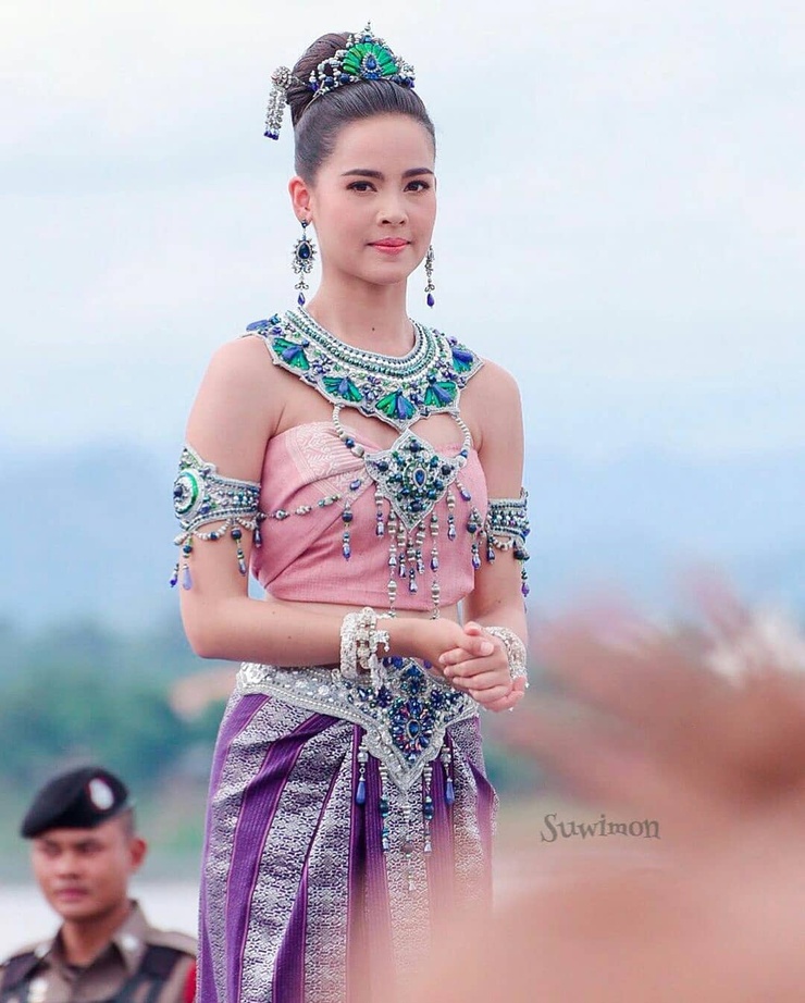 Urassaya Sperbund Urassaya Sperbund