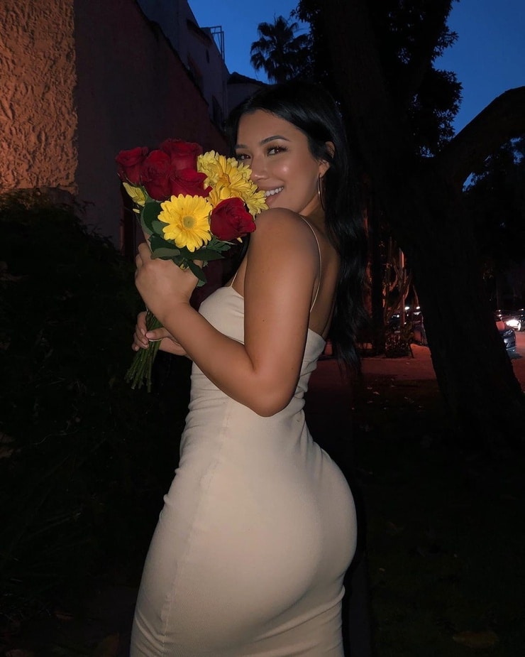 Julia Kelly Julia Kelly