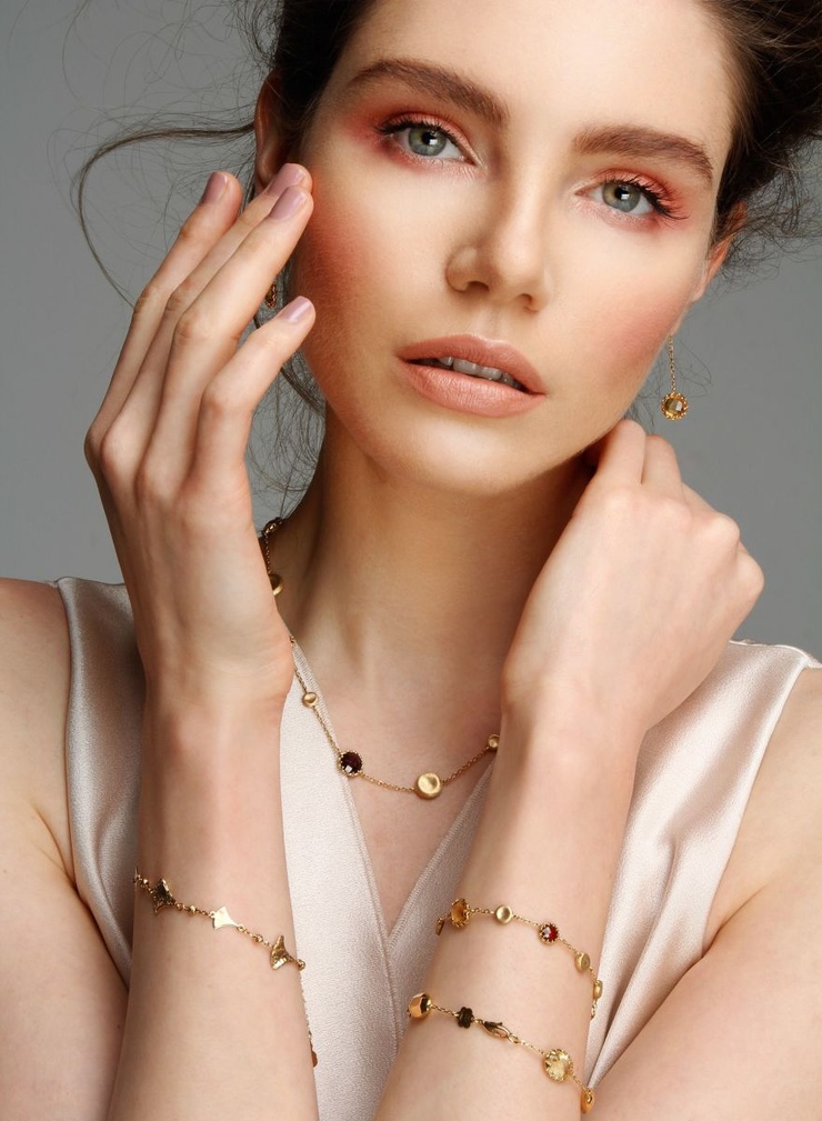 Viktoriya Maksim Viktoriya Maksim