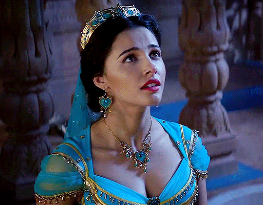 Naomi Scott
