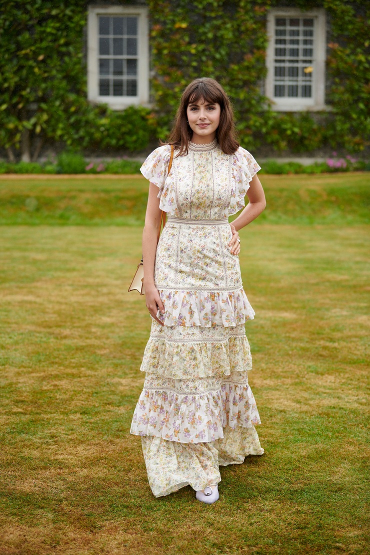 Genevieve Gaunt Genevieve Gaunt