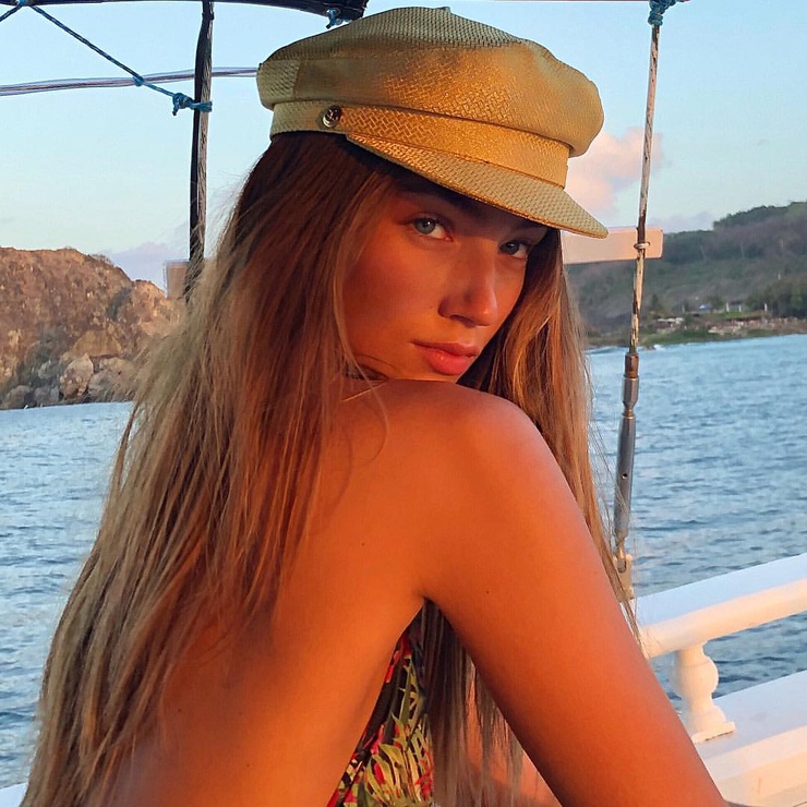 Lorena RAE Lorena RAE