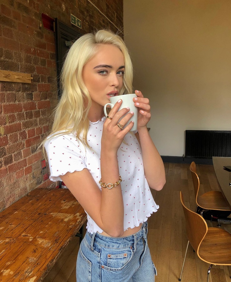 Elys Hutchinson