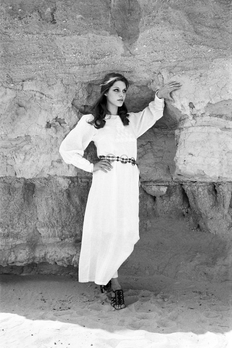 Tina Aumont Tina Aumont