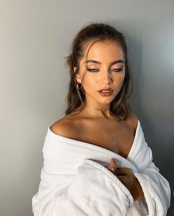 Isabela Moner Isabela Moner