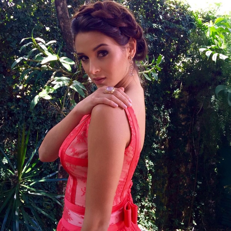 Tatiane De Souza Tatiane De Souza