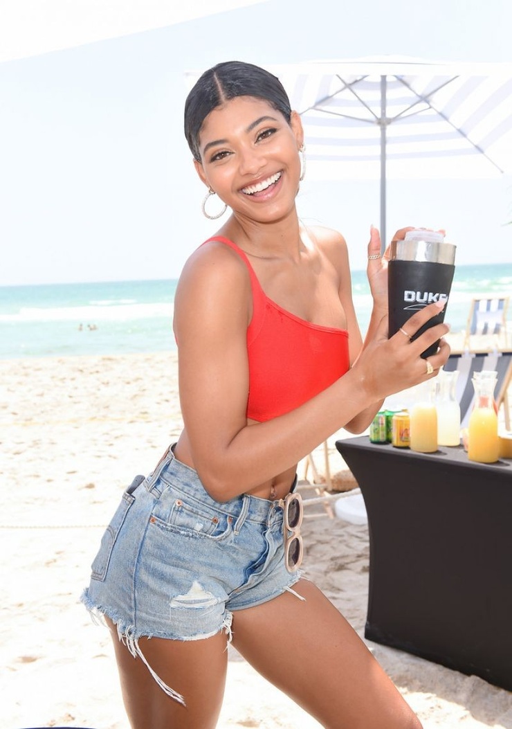 Danielle Herrington Danielle Herrington