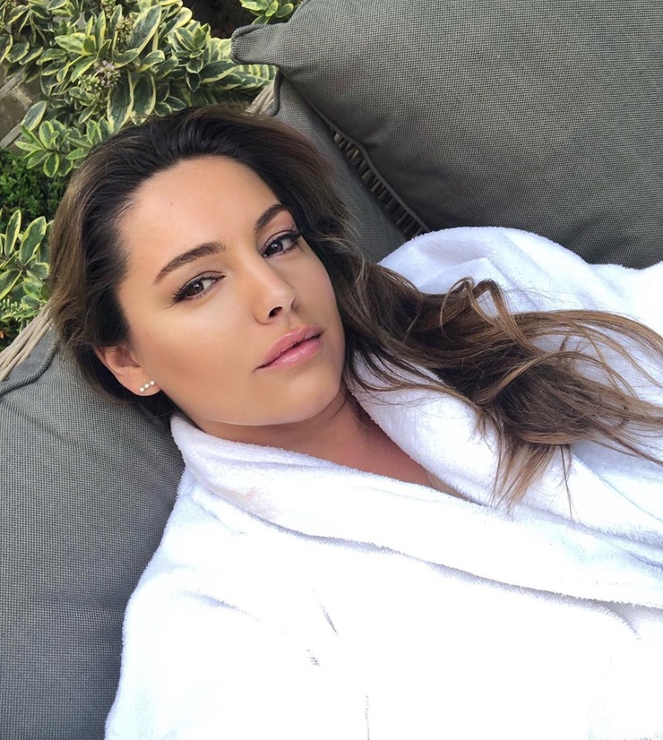 Kelly Brook