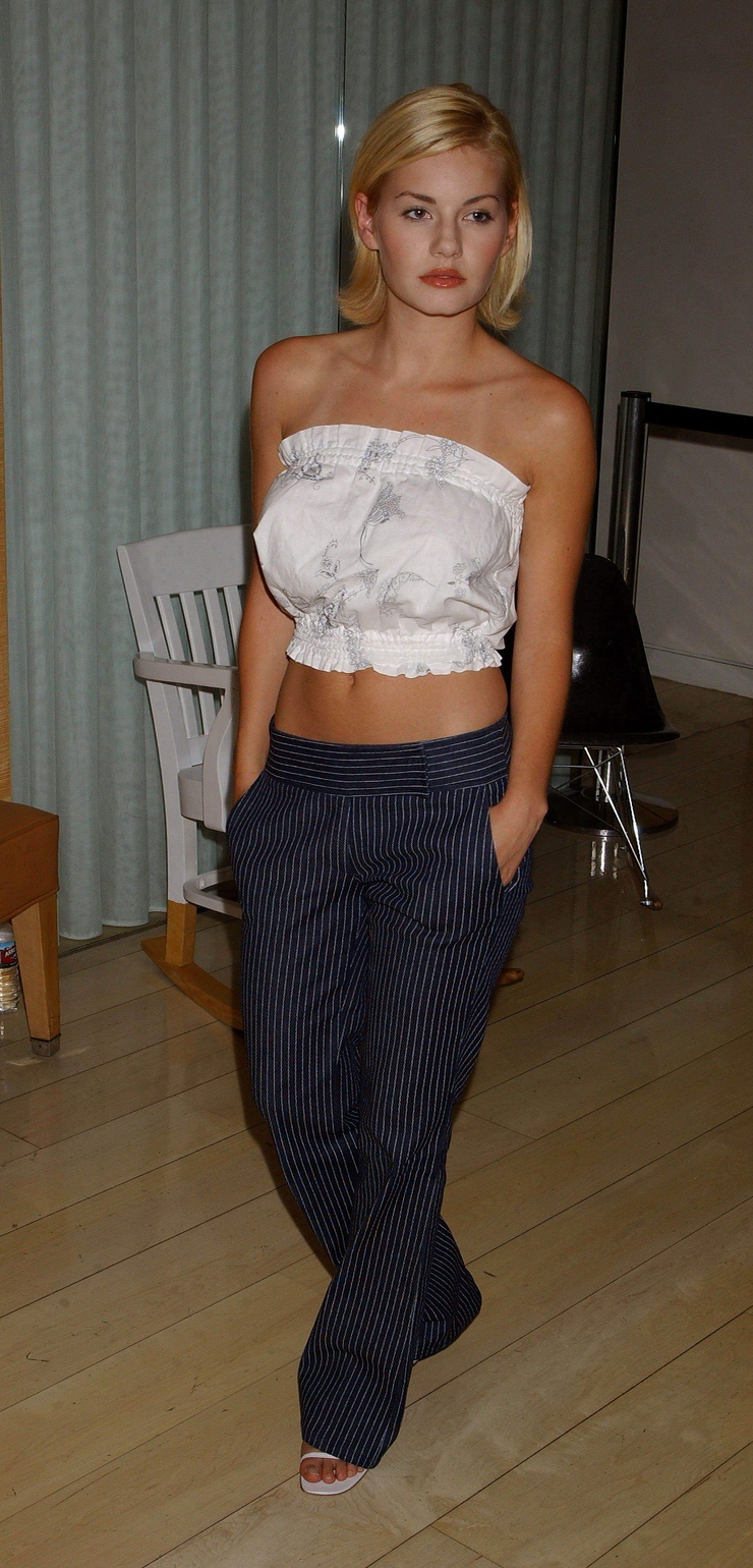 Elisha Cuthbert Elisha Cuthbert