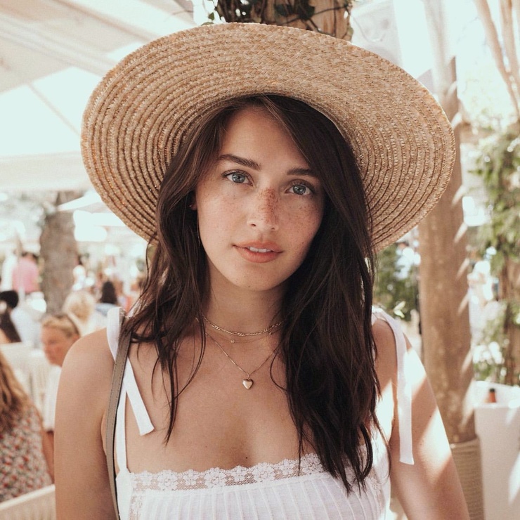 Jessica Clements Jessica Clements