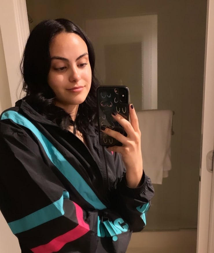Camila Mendes