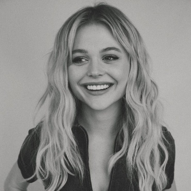 Emily Alyn Lind Emily Alyn Lind
