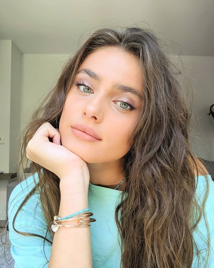 Taylor Marie Hill image