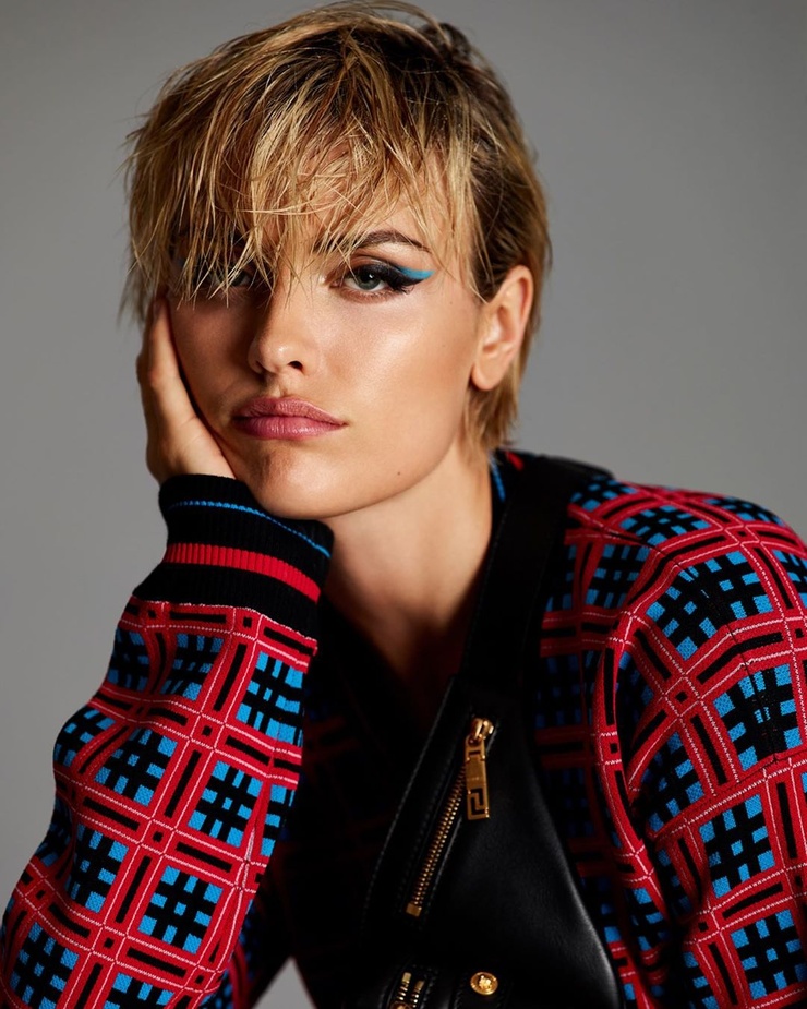 Wallis Day Wallis Day