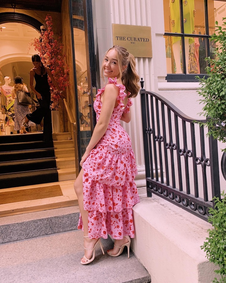 Holly Taylor