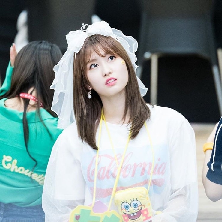 Hirai Momo