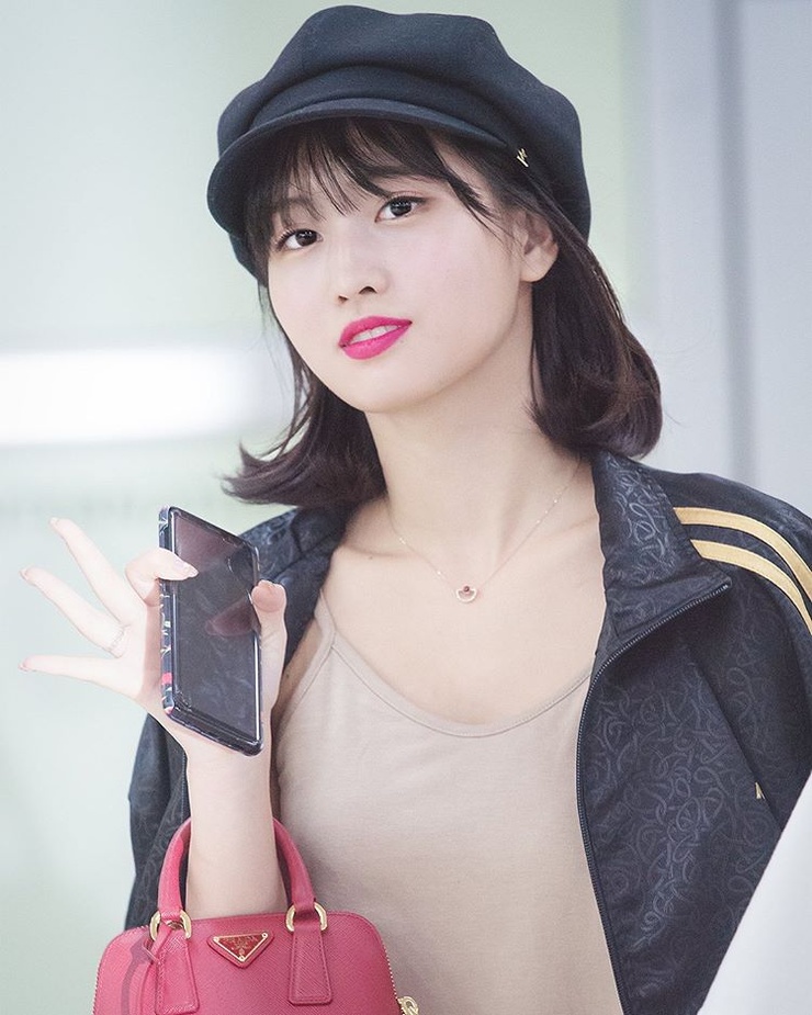 Hirai Momo