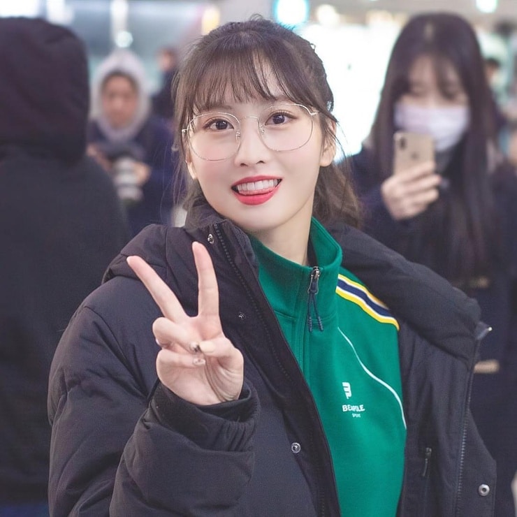 Hirai Momo