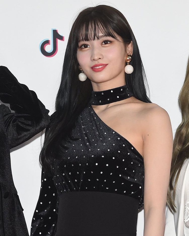 Hirai Momo