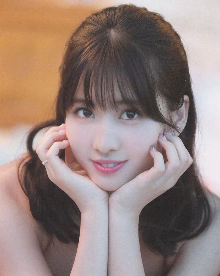 Hirai Momo