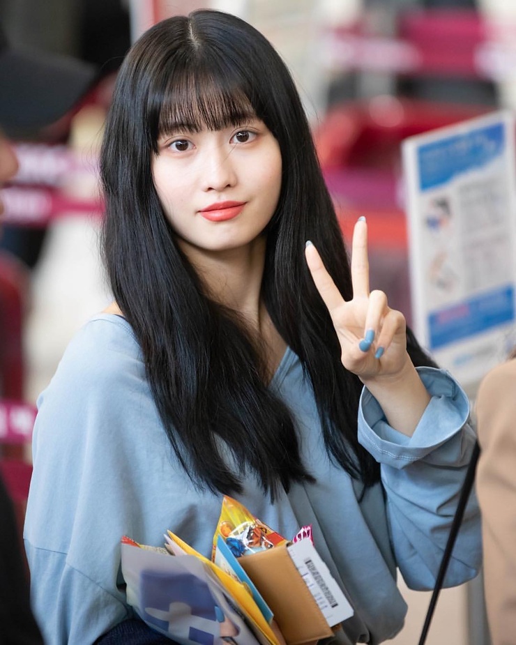 Hirai Momo