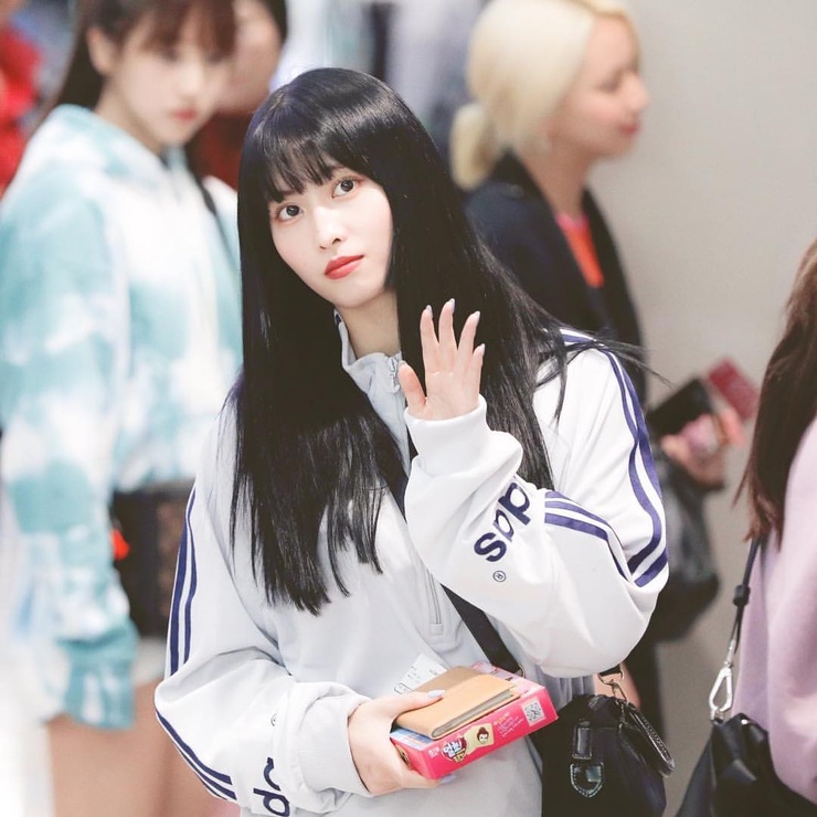 Hirai Momo