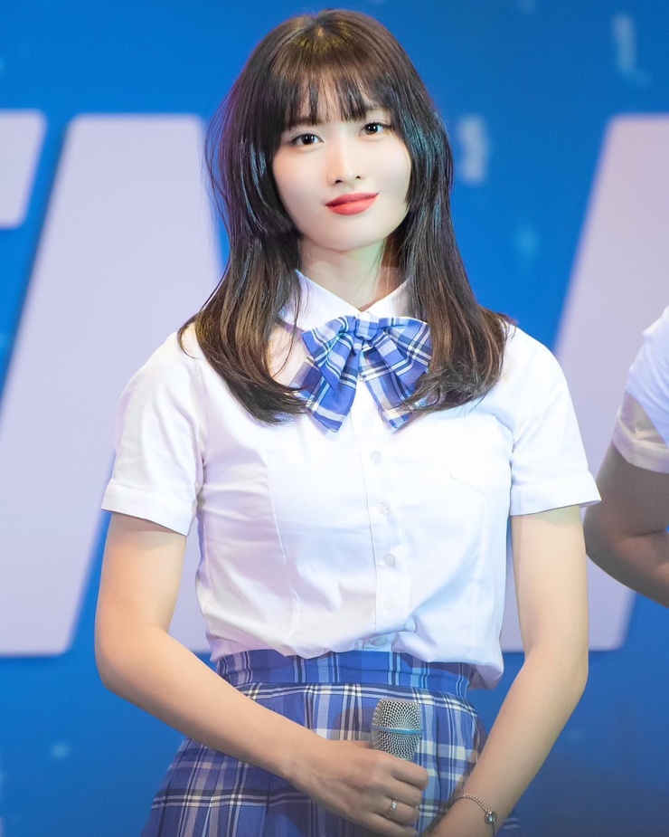 Hirai Momo