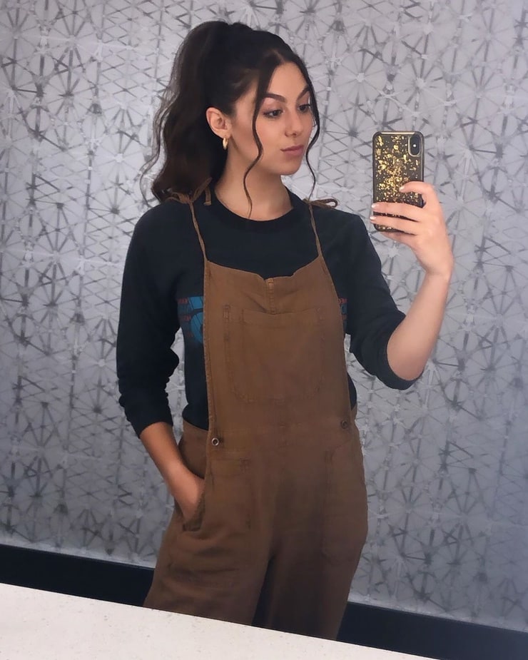 Kira Kosarin