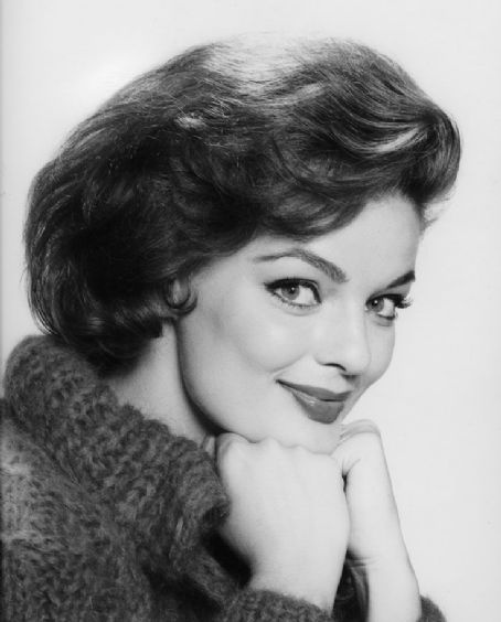 Marilyn Hanold Marilyn Hanold