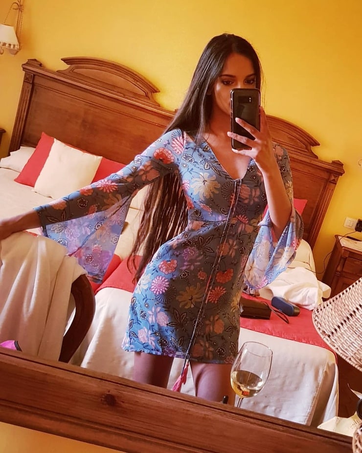 picture-of-amita-suman
