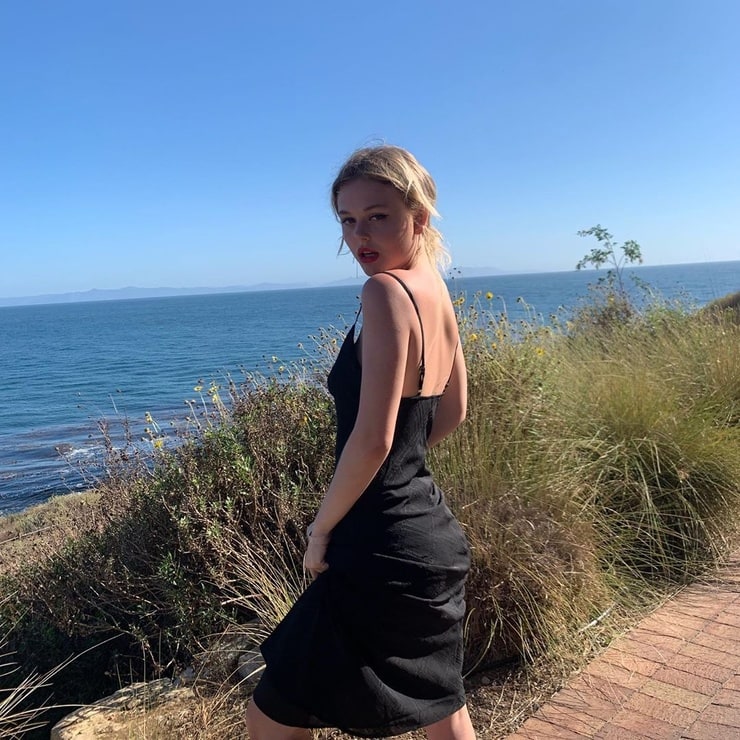 Emily Alyn Lind Emily Alyn Lind