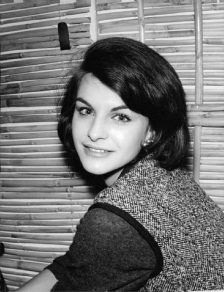 Joelle Latour
