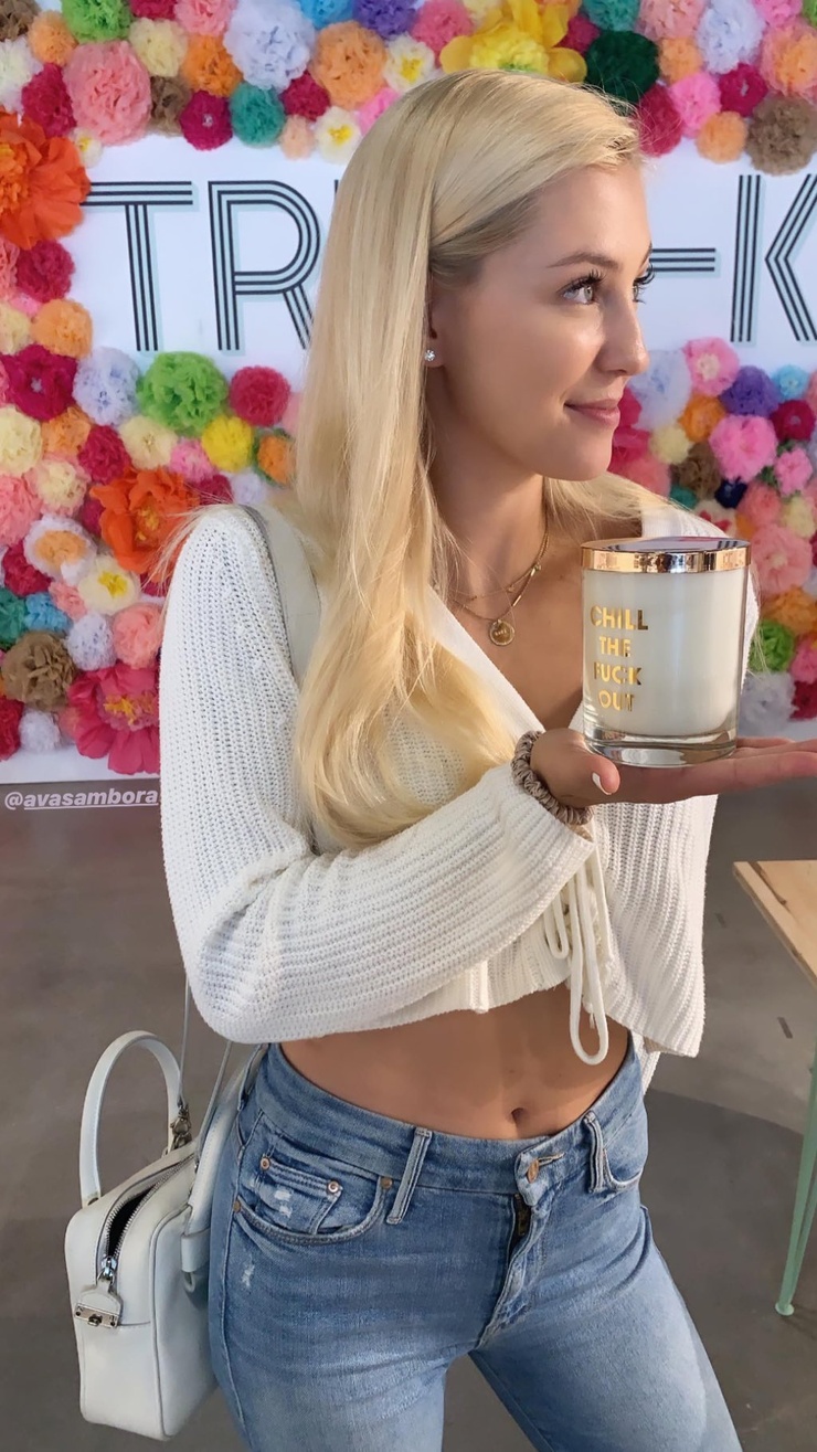 Ava Sambora