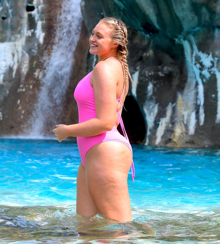 Iskra Lawrence