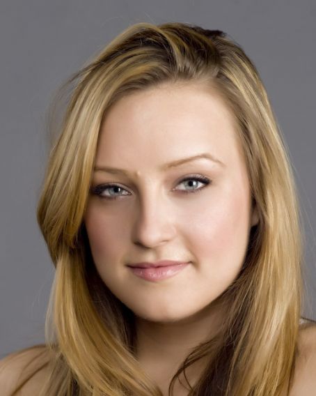Darya Zabinski