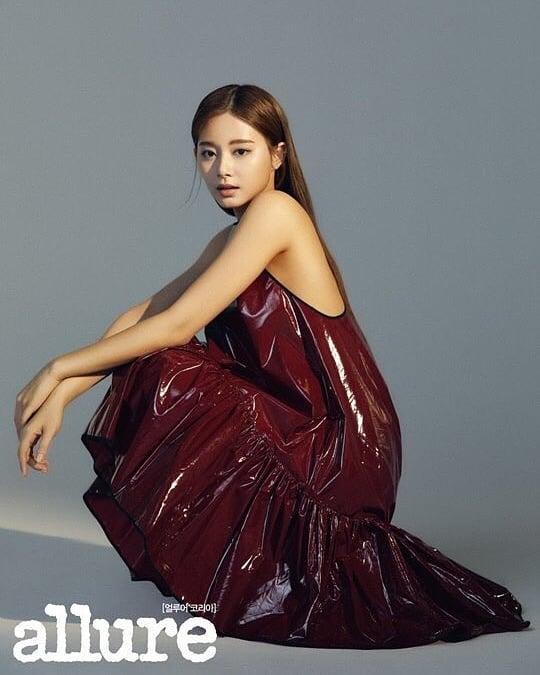 Chou Tzu-yu (Tzuyu) Chou Tzu-yu (Tzuyu)