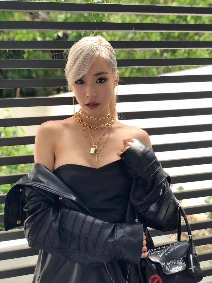 Hwang Mi-Young Hwang Mi-Young