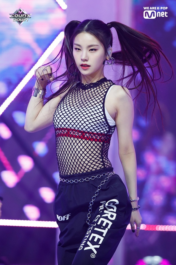 Hwang Yeji Hwang Yeji