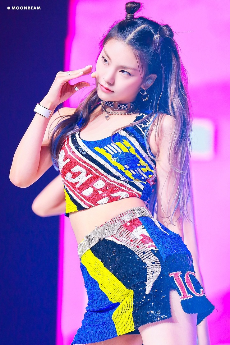 Hwang Yeji Hwang Yeji